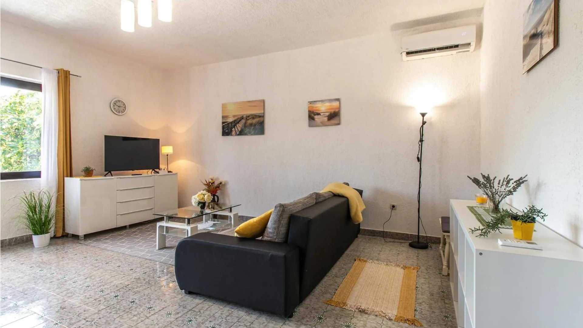 2 Bedroom Awesome Home In Seline